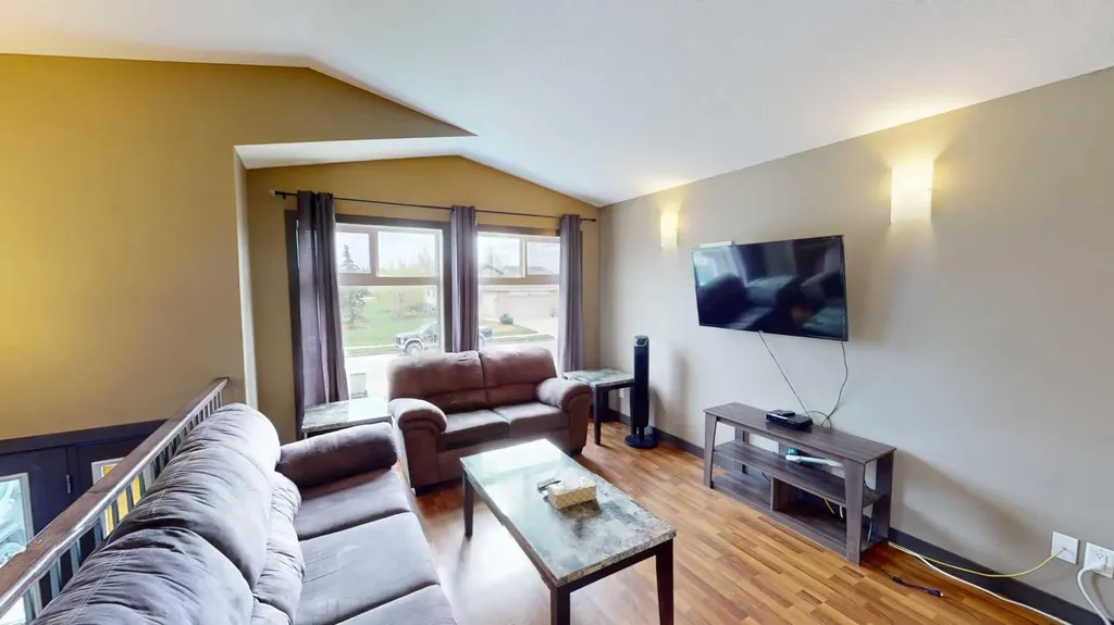 7022 90 Street Grande Prairie AB T8X0C1