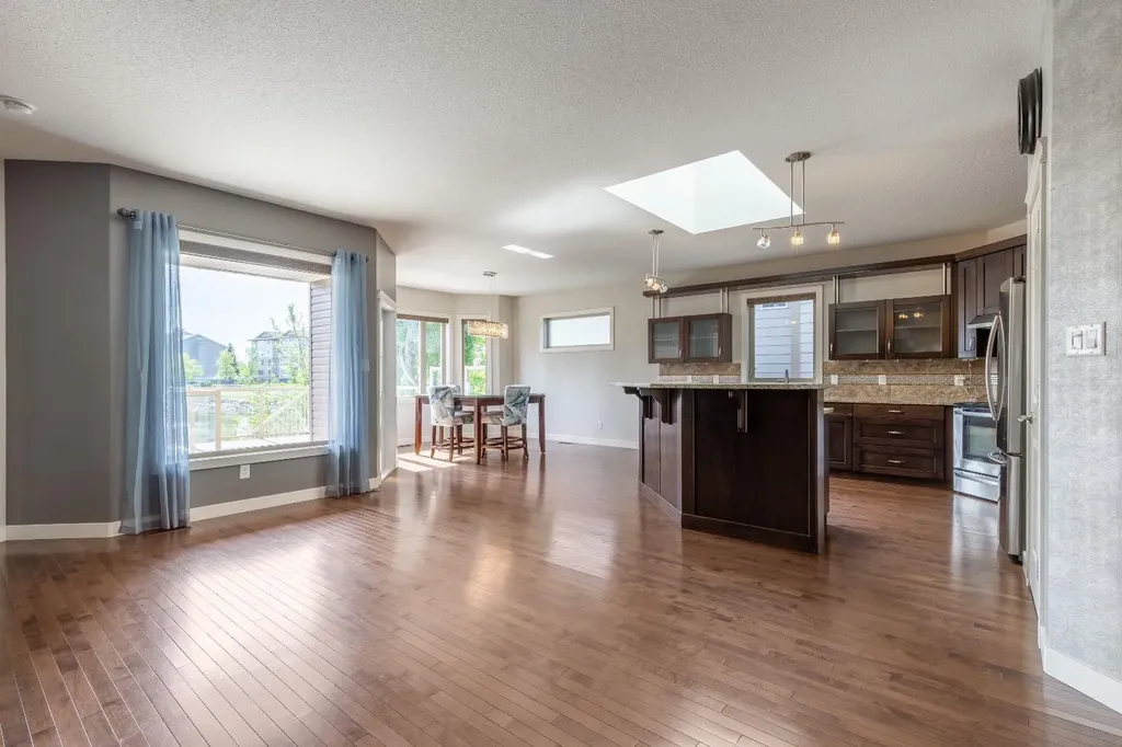 525 Edinburgh Road W Lethbridge AB T1J 5A8