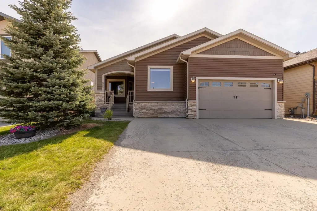 525 Edinburgh Road W Lethbridge AB T1J 5A8