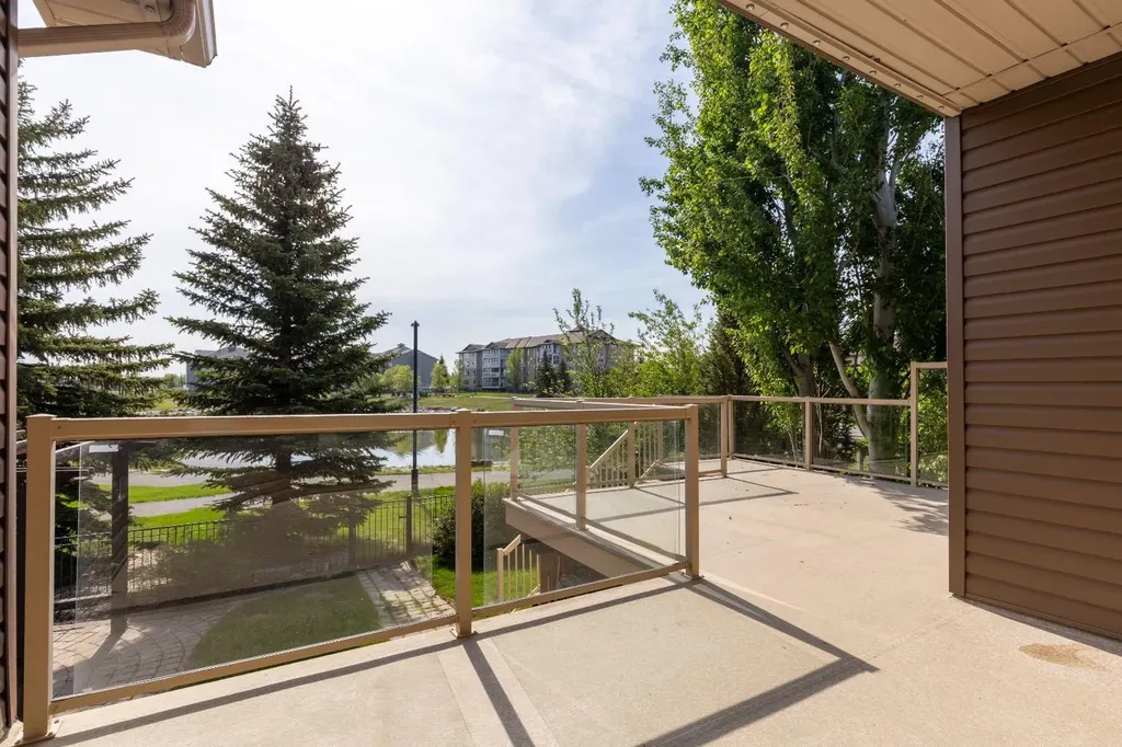 525 Edinburgh Road W Lethbridge AB T1J 5A8
