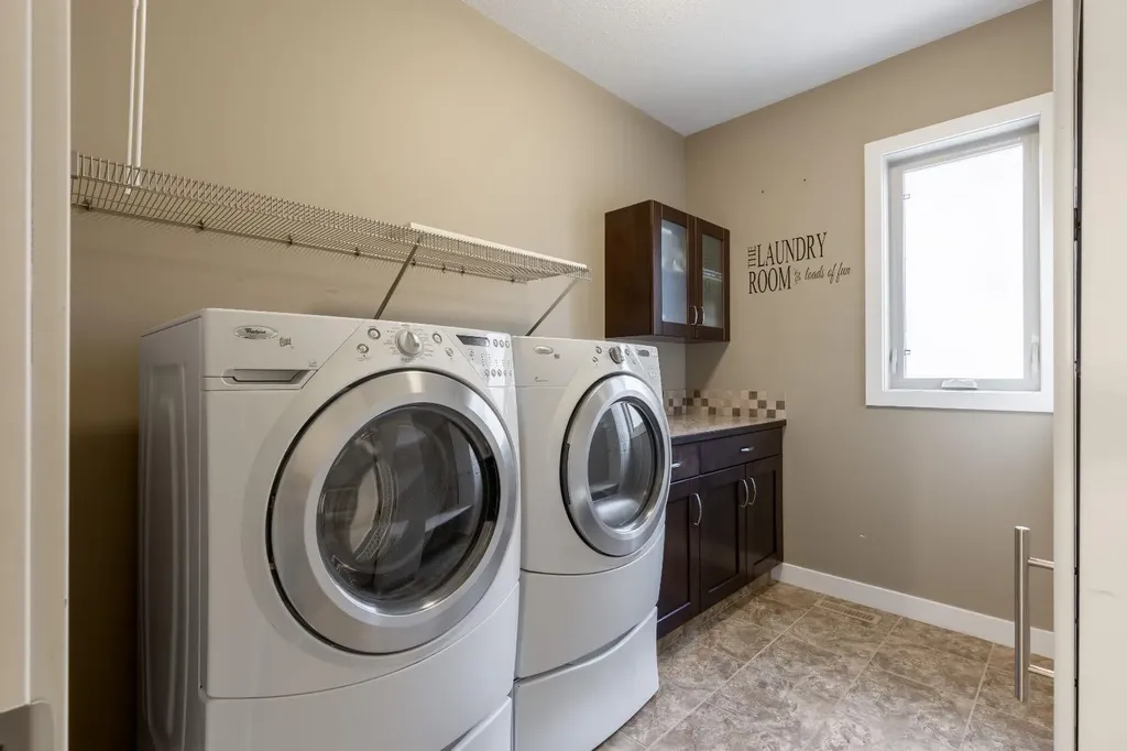 525 Edinburgh Road W Lethbridge AB T1J 5A8