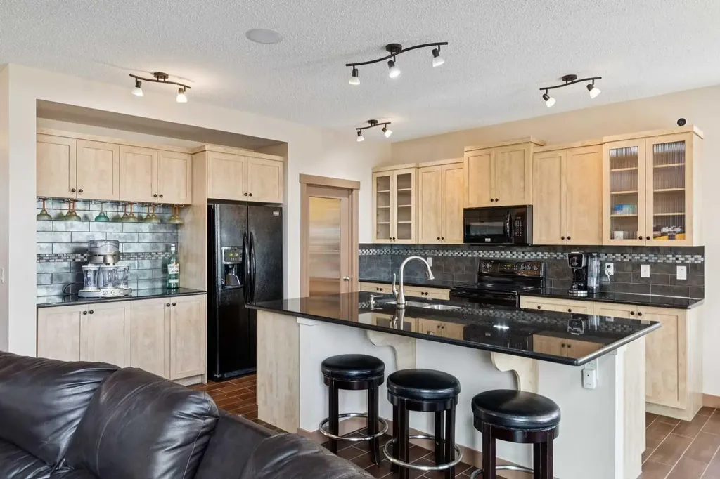 47 Silverado Skies Manor SW Calgary AB T2X 0K3