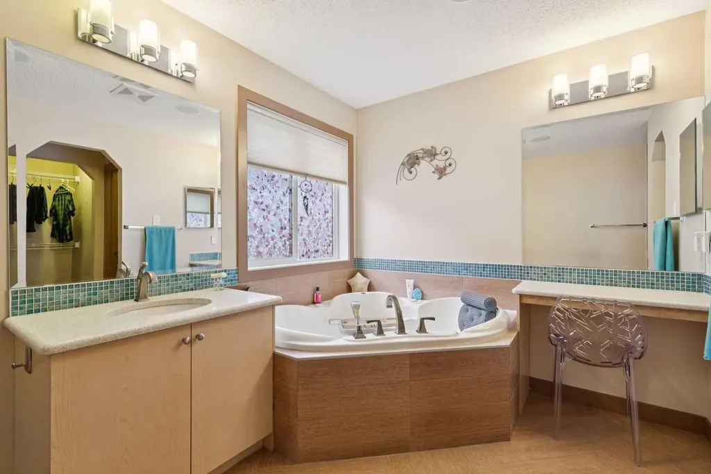 47 Silverado Skies Manor SW Calgary AB T2X 0K3