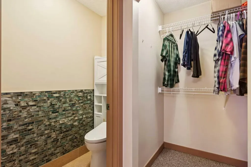 47 Silverado Skies Manor SW Calgary AB T2X 0K3