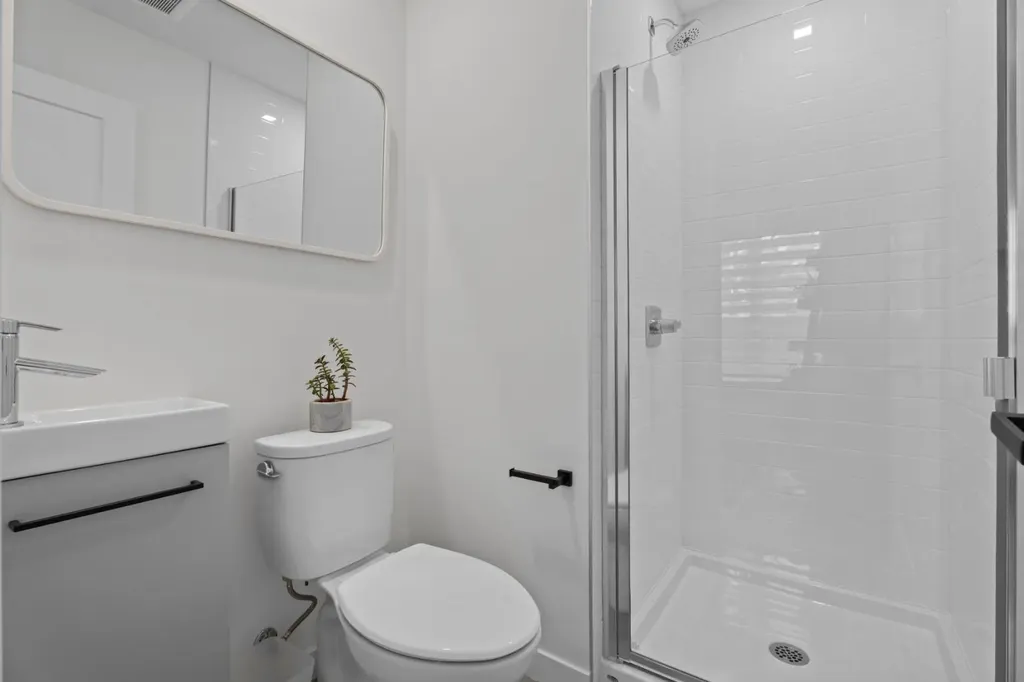 408 Greenbriar Common NW Calgary AB T3B 6J3