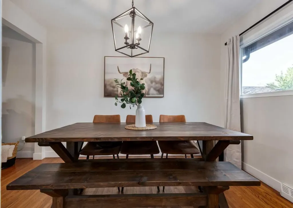 182 Fyffe Road SE Calgary AB T2H 1C1