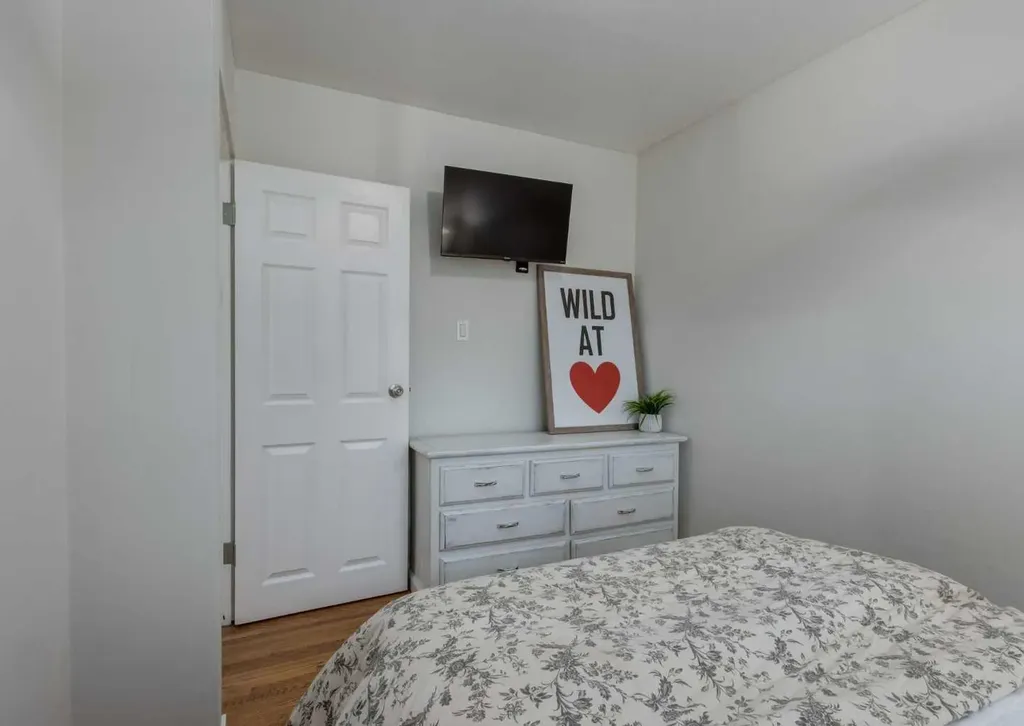 182 Fyffe Road SE Calgary AB T2H 1C1