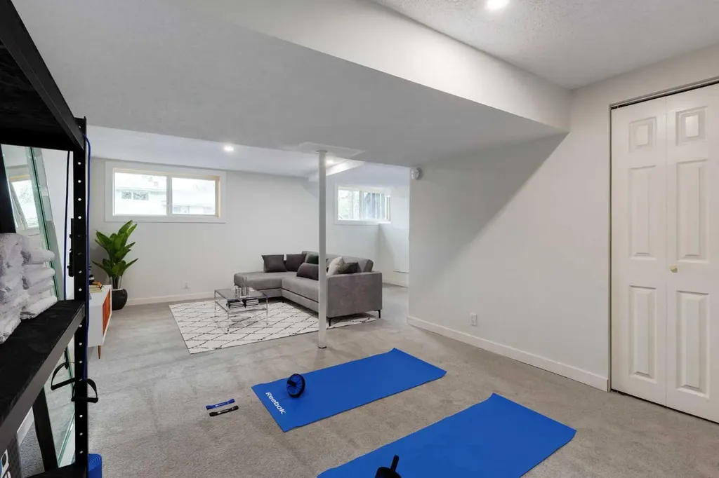 182 Fyffe Road SE Calgary AB T2H 1C1