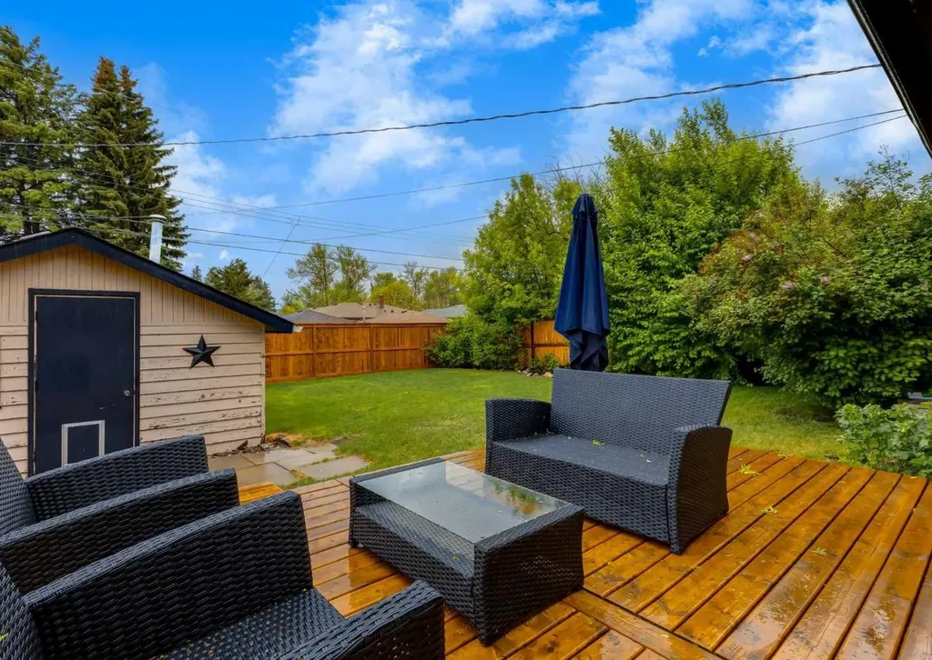 182 Fyffe Road SE Calgary AB T2H 1C1