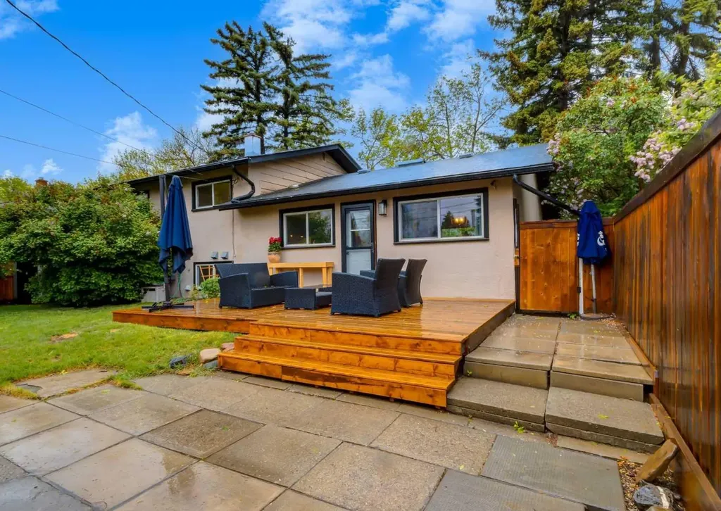 182 Fyffe Road SE Calgary AB T2H 1C1