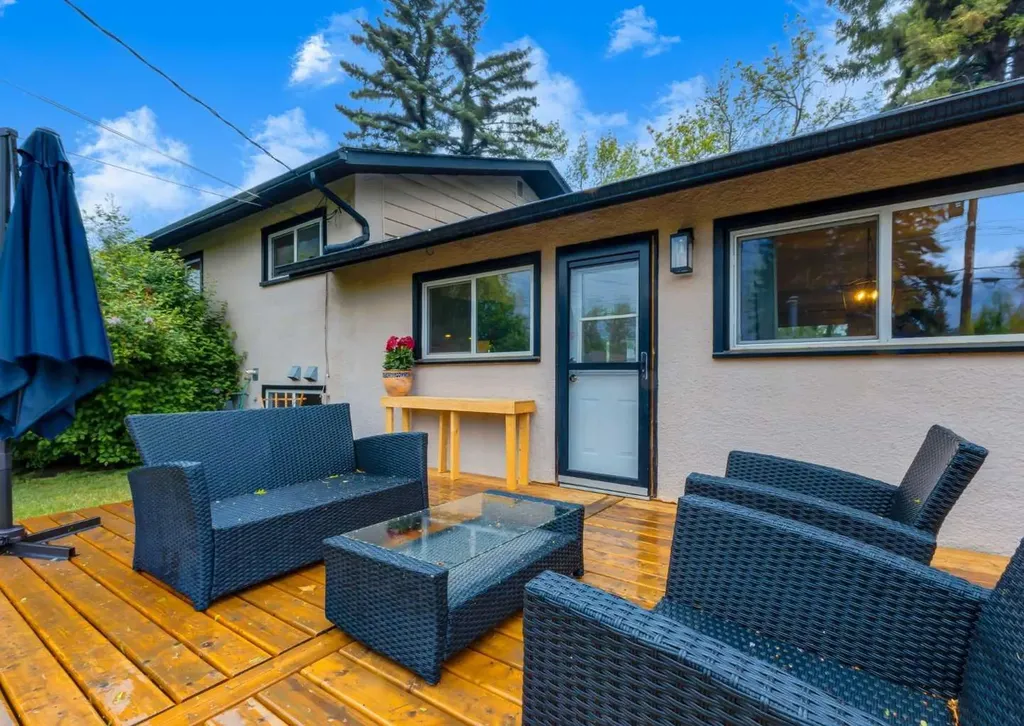 182 Fyffe Road SE Calgary AB T2H 1C1