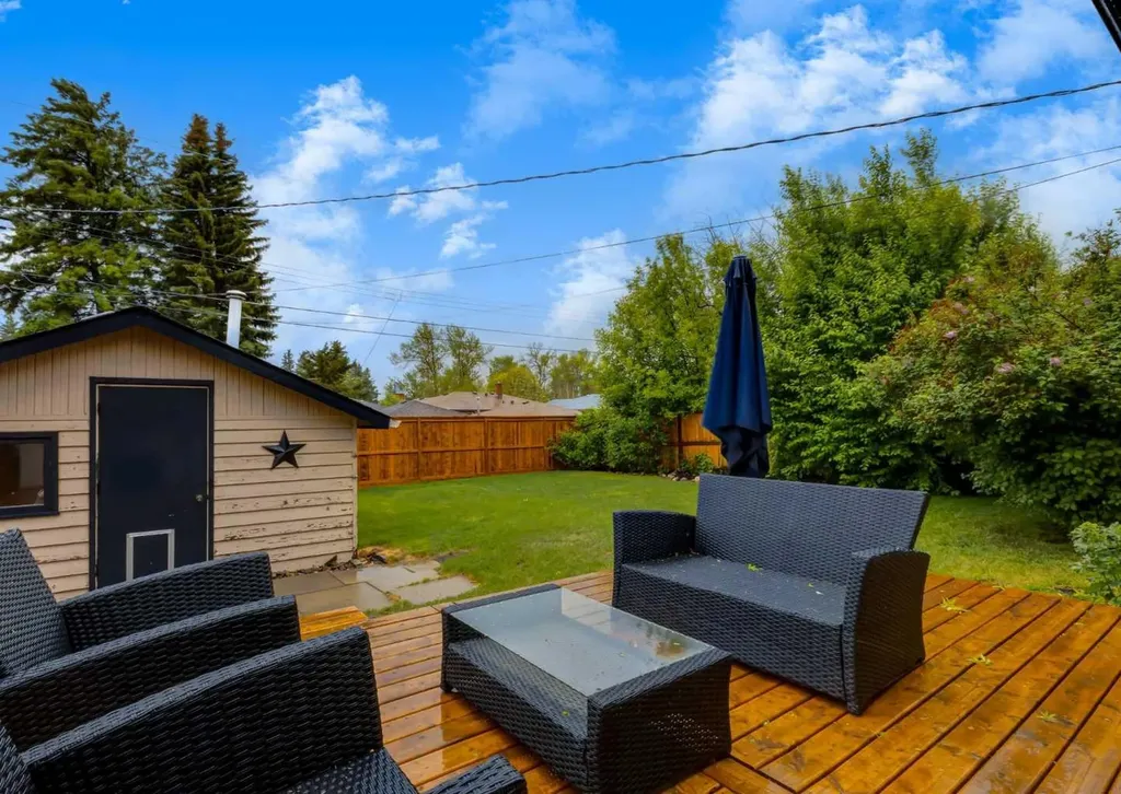 182 Fyffe Road SE Calgary AB T2H 1C1