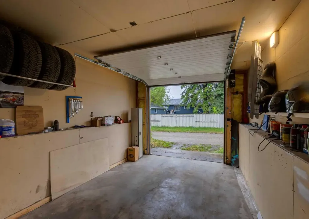 182 Fyffe Road SE Calgary AB T2H 1C1