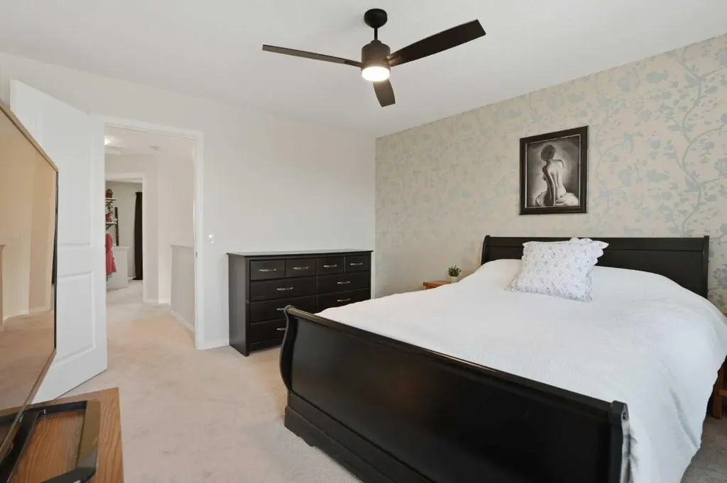 2116 Reunion Square NW Airdrie AB T4B0Y9