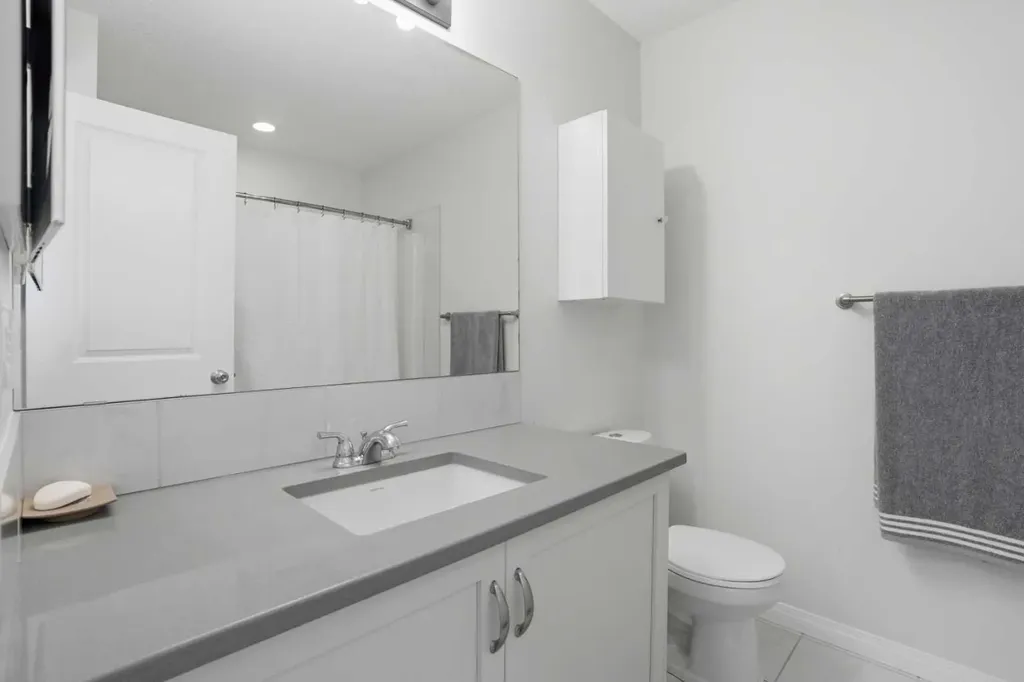 2116 Reunion Square NW Airdrie AB T4B0Y9