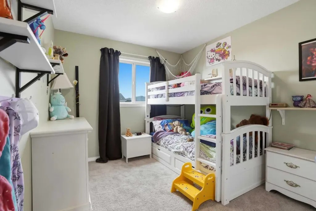 2116 Reunion Square NW Airdrie AB T4B0Y9
