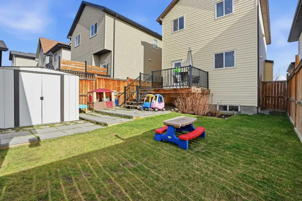 2116 Reunion Square NW Airdrie AB T4B0Y9