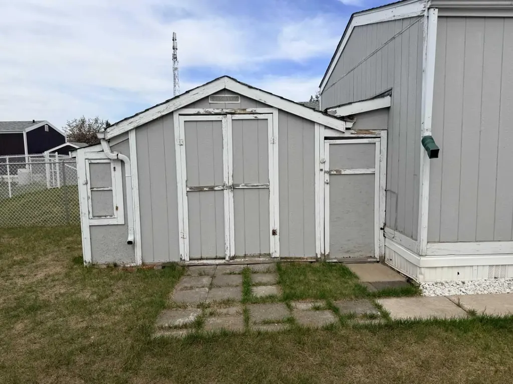 37543 England Way Rural Red Deer County AB T4S 2C3