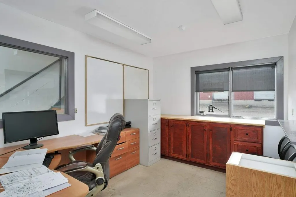 1101 Main Avenue Sundre AB T0M 1X0