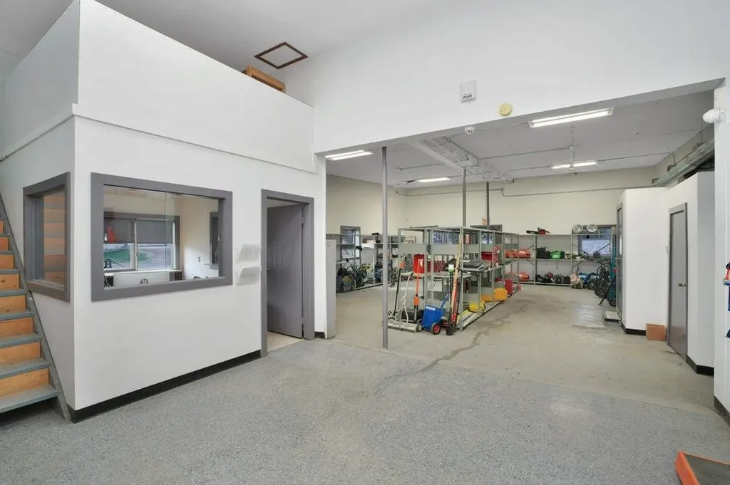 1101 Main Avenue Sundre AB T0M 1X0