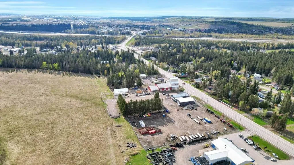 1101 Main Avenue Sundre AB T0M 1X0