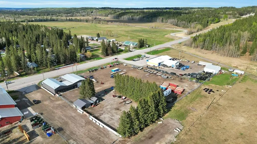 1101 Main Avenue Sundre AB T0M 1X0