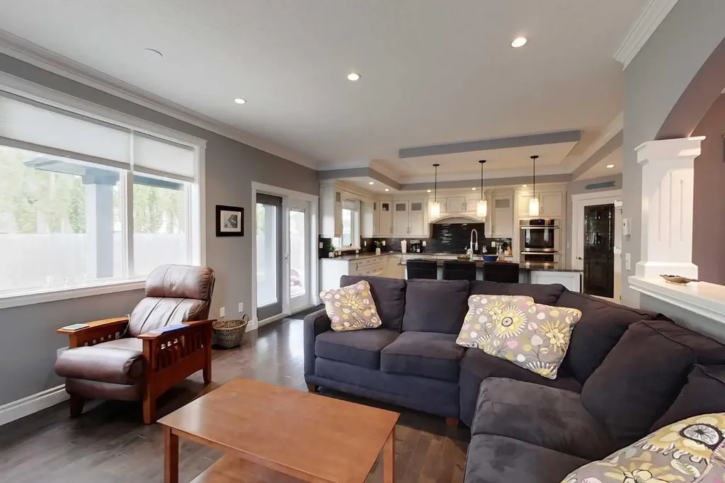 701 9 Street SE Slave Lake AB T0G 2A3