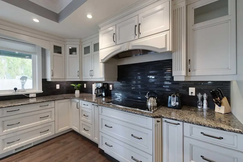 701 9 Street SE Slave Lake AB T0G 2A3