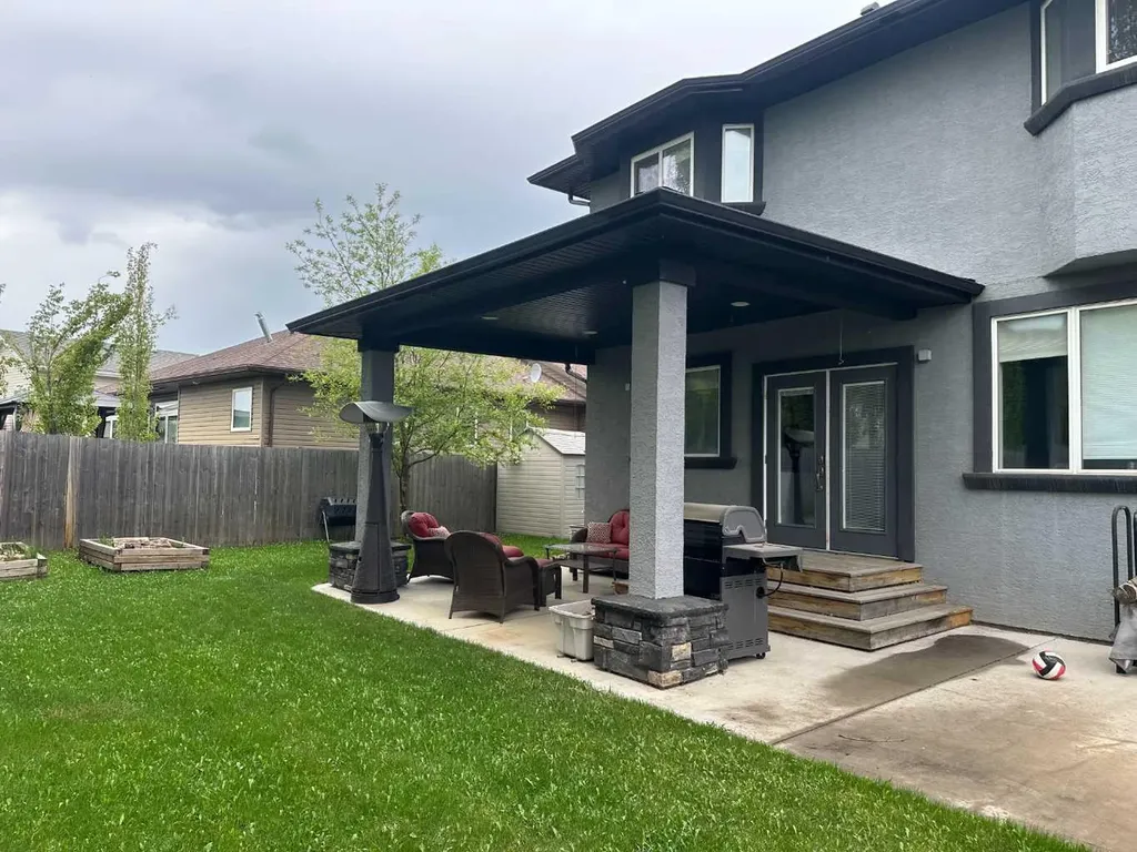 701 9 Street SE Slave Lake AB T0G 2A3