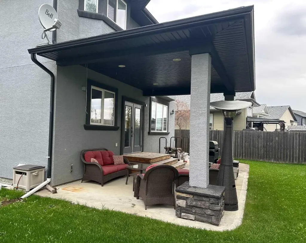 701 9 Street SE Slave Lake AB T0G 2A3
