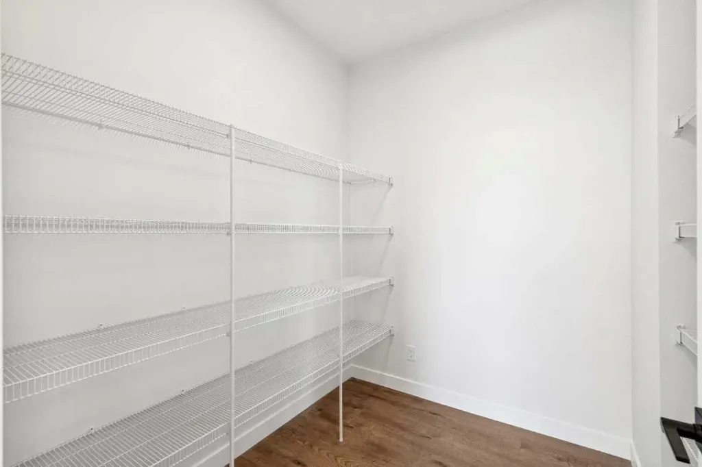 23 Verdure Gate SW Calgary AB T2Y1C4