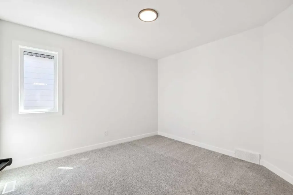 23 Verdure Gate SW Calgary AB T2Y1C4