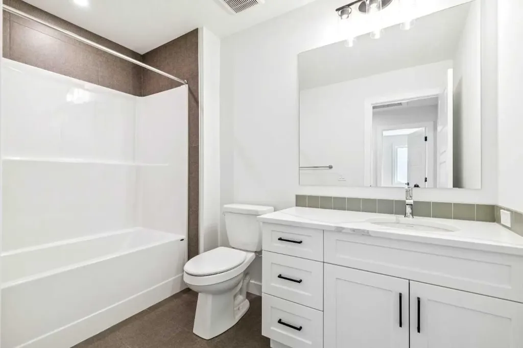 23 Verdure Gate SW Calgary AB T2Y1C4