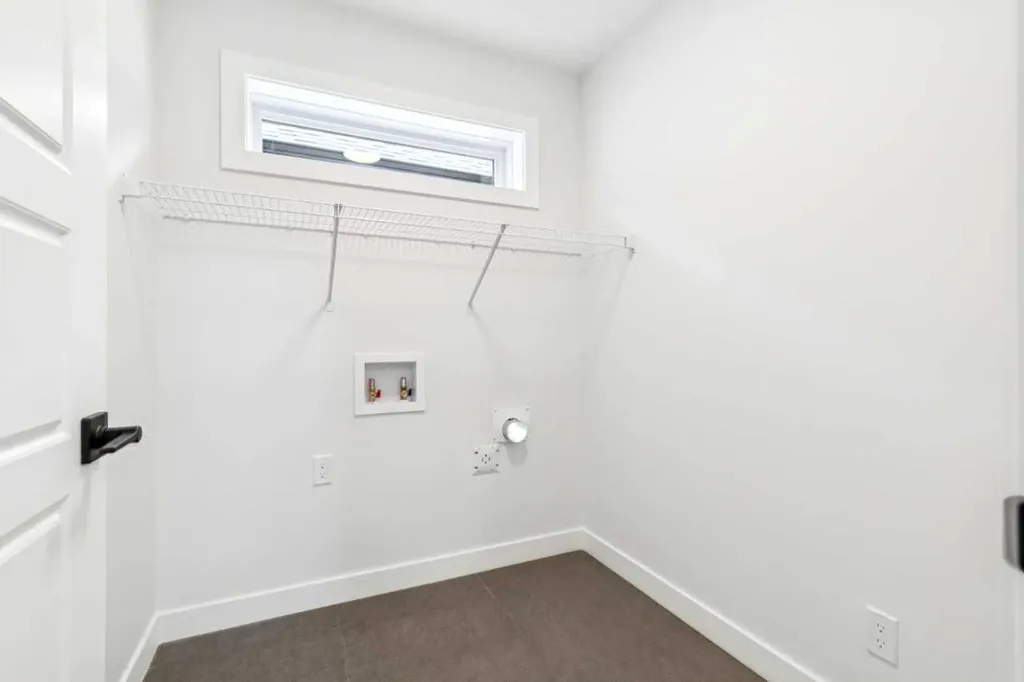 23 Verdure Gate SW Calgary AB T2Y1C4