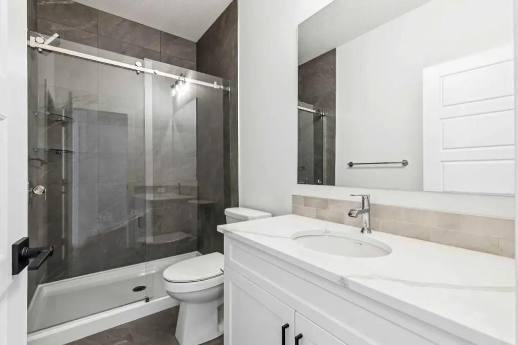 23 Verdure Gate SW Calgary AB T2Y1C4