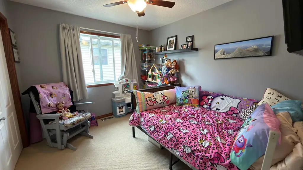123 Hawkmere View Chestermere AB T1X 1T7