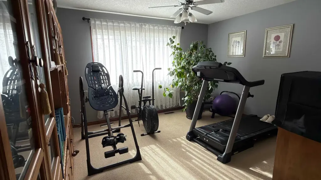 123 Hawkmere View Chestermere AB T1X 1T7