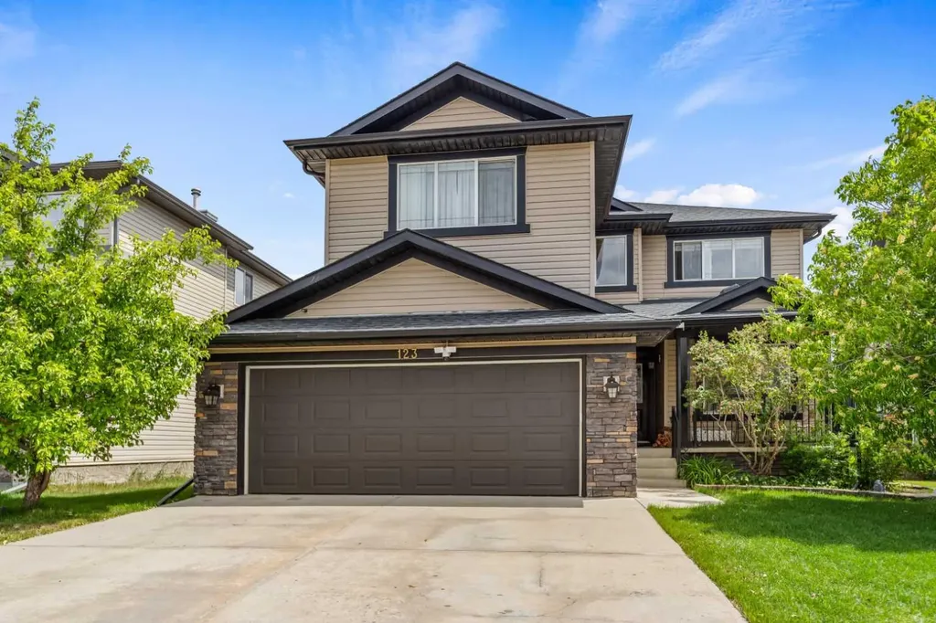 123 Hawkmere View Chestermere AB T1X 1T7