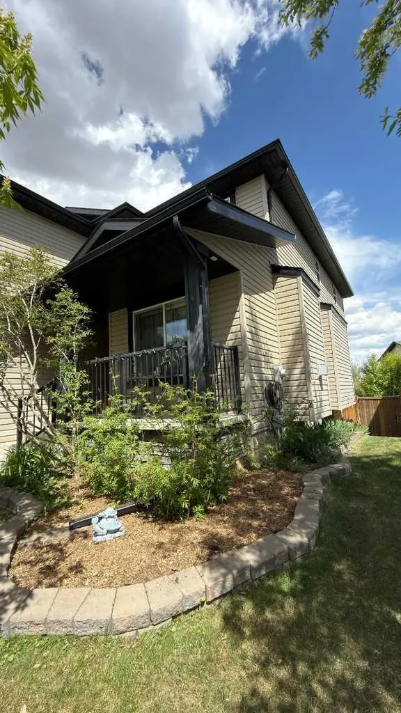 123 Hawkmere View Chestermere AB T1X 1T7