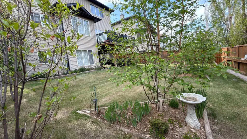 123 Hawkmere View Chestermere AB T1X 1T7