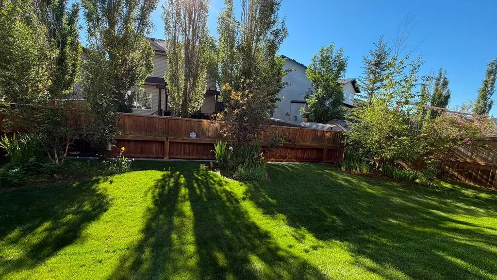 123 Hawkmere View Chestermere AB T1X 1T7