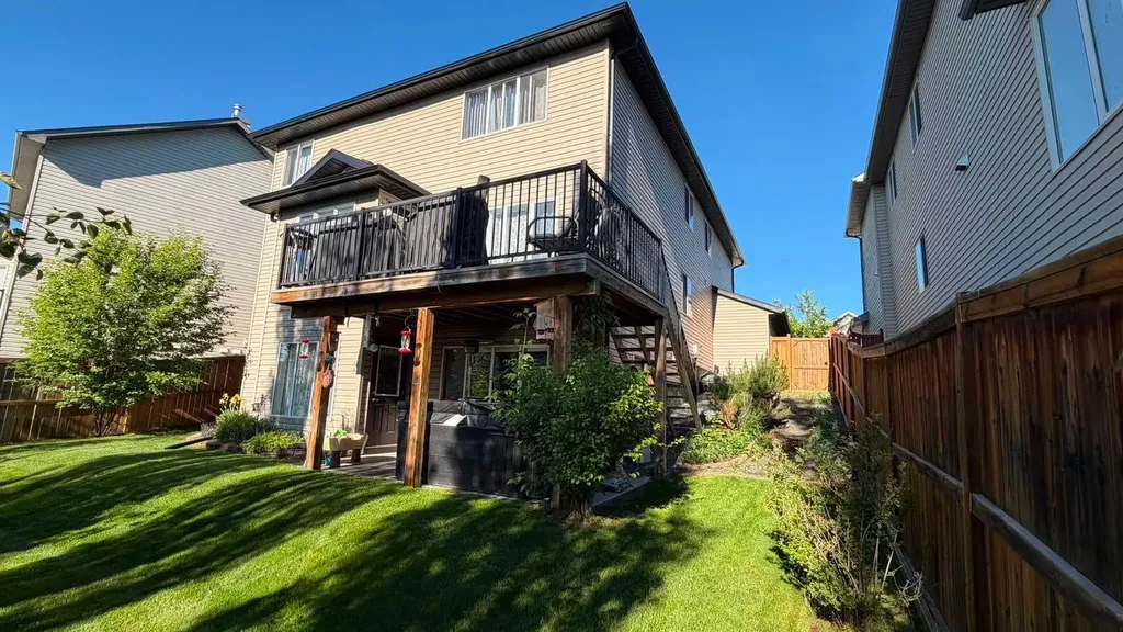123 Hawkmere View Chestermere AB T1X 1T7
