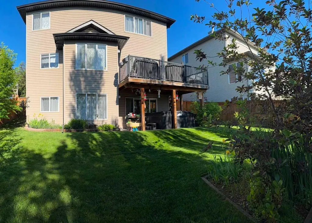 123 Hawkmere View Chestermere AB T1X 1T7