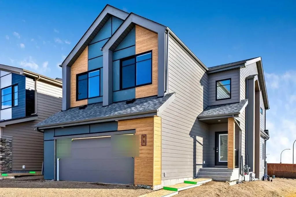 5 Heartwood Lane SE Calgary AB T3M2K1