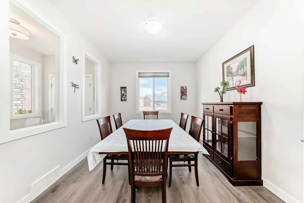 151 Baywater Rise SW Airdrie AB T3H 3V4