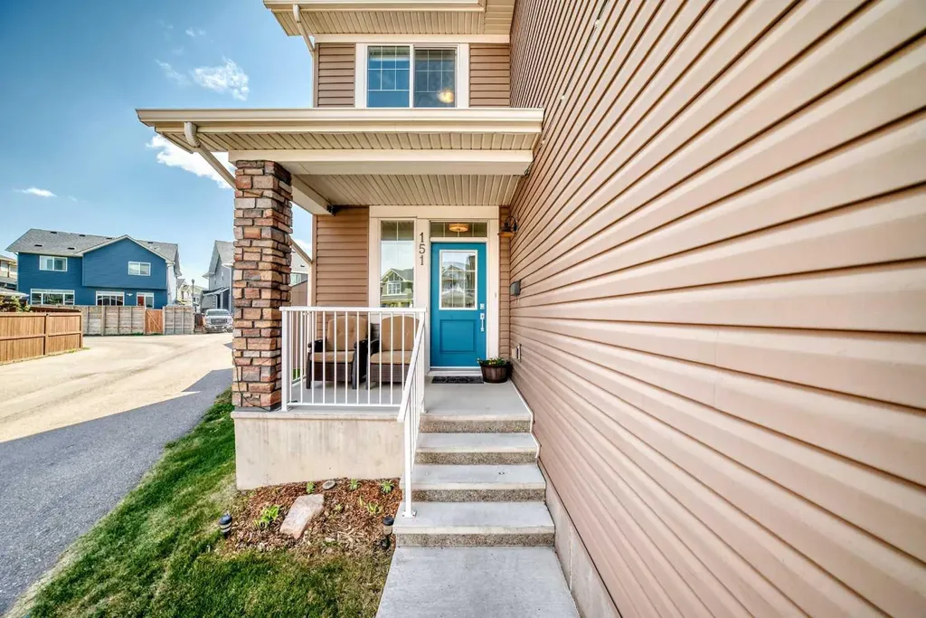 151 Baywater Rise SW Airdrie AB T3H 3V4