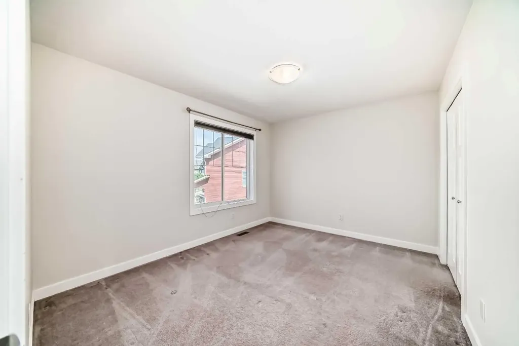 151 Baywater Rise SW Airdrie AB T3H 3V4