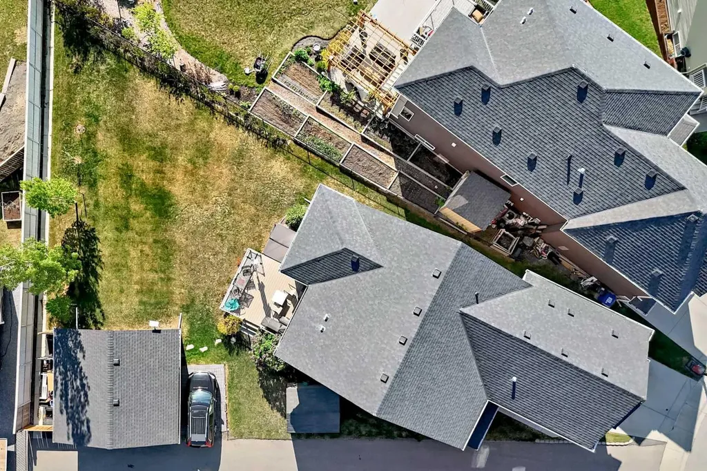 151 Baywater Rise SW Airdrie AB T3H 3V4