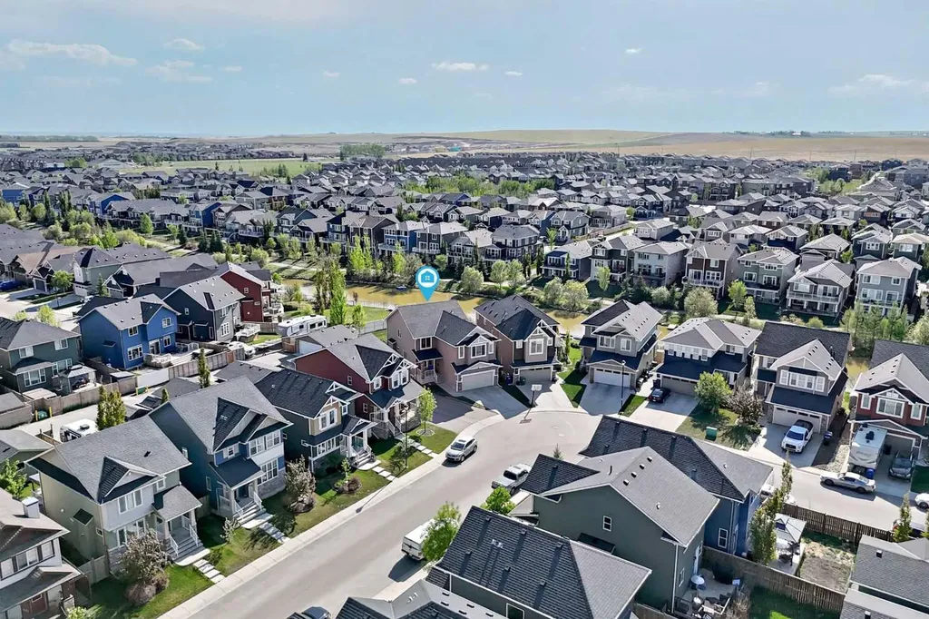 151 Baywater Rise SW Airdrie AB T3H 3V4