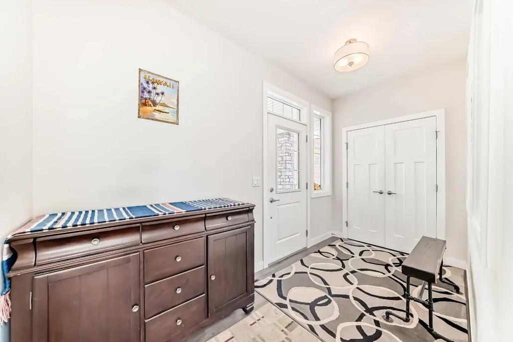 151 Baywater Rise SW Airdrie AB T3H 3V4